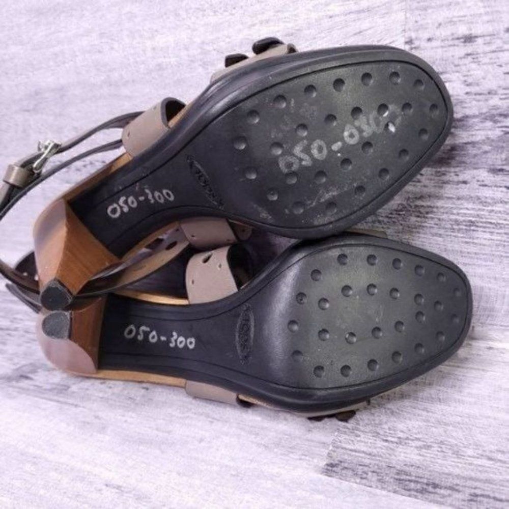 Tod's Cut Out Buckle Strap Leather Heeled Sandal Gray sz 35 Women's sz 5 - Picture 7 of 7